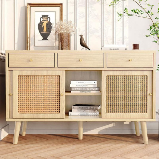 Buffet en bois massif et MDF pour un dressage soigne