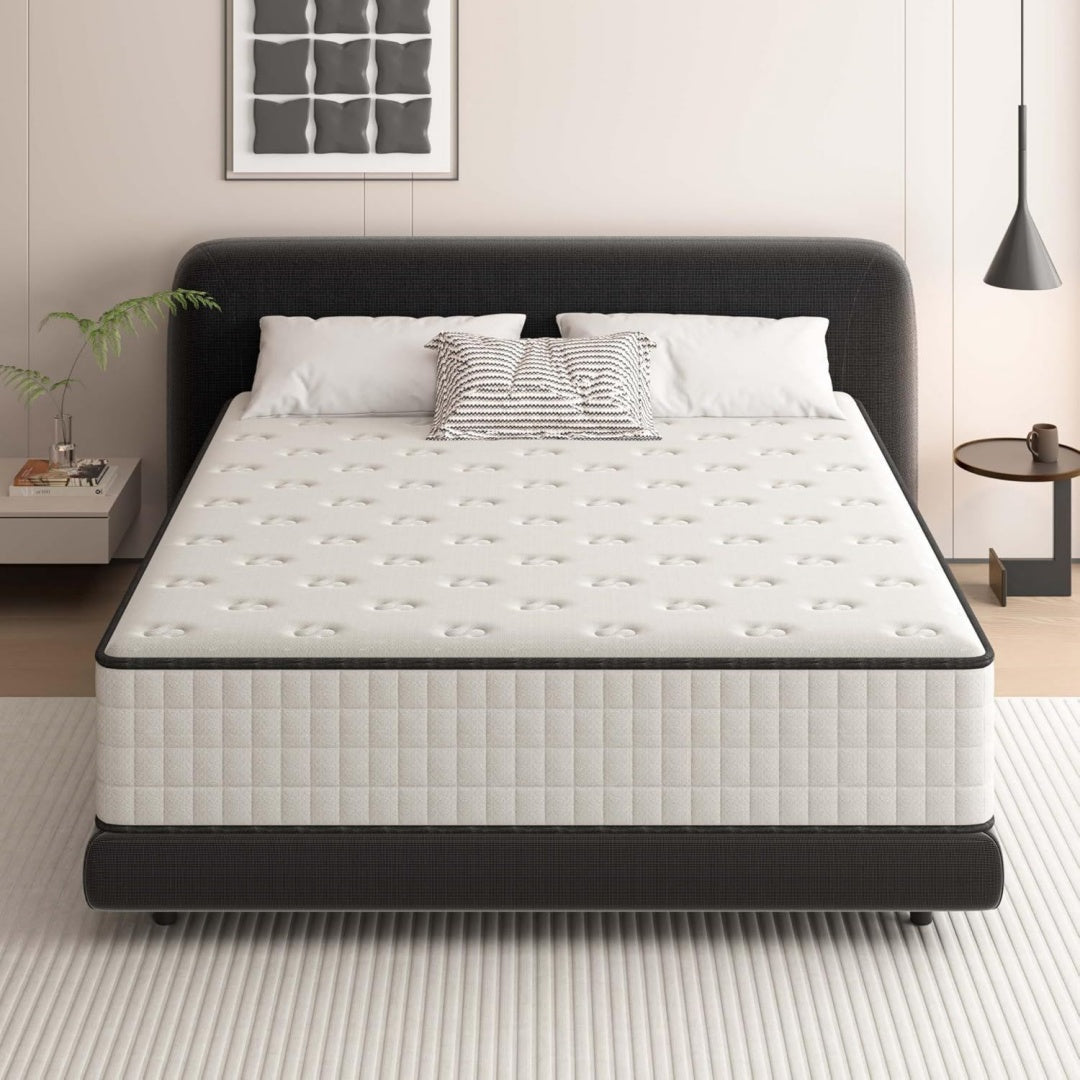 Sommier tapissier moderne gris clair